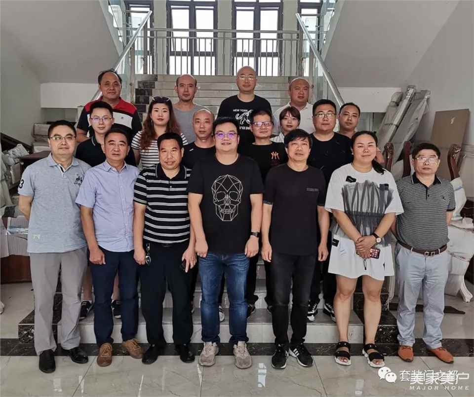 重慶部分木門及定制企業(yè)考察梵美蘭卡定制